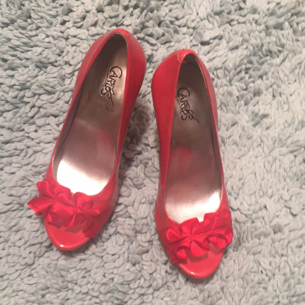 Love them! Beautiful coral stiletto!